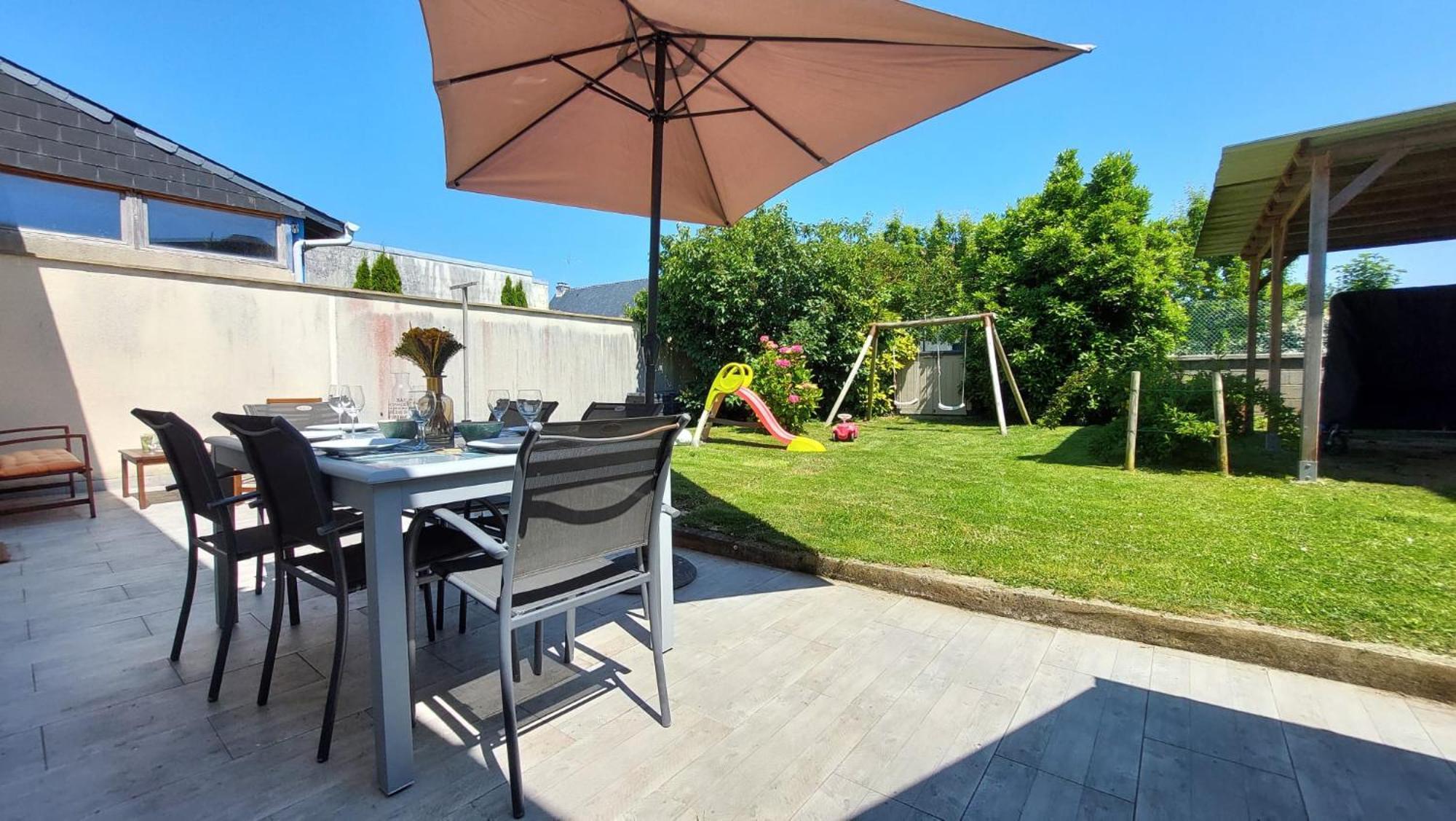 Maison avec jardin, près plages du débarquement, table ping pong, à 800 m d' Omaha beach adaptée jeunes enfants Vierville-sur-Mer Exterior foto
